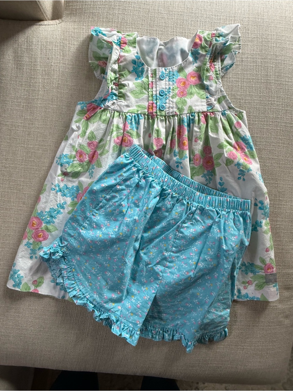 Size 10/12 Floral Short Set 🌺